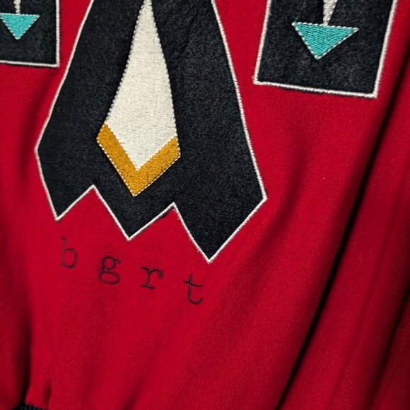 BGRT | Begairat Tribal Vest (Red/Navy) - Picture 4 of 4